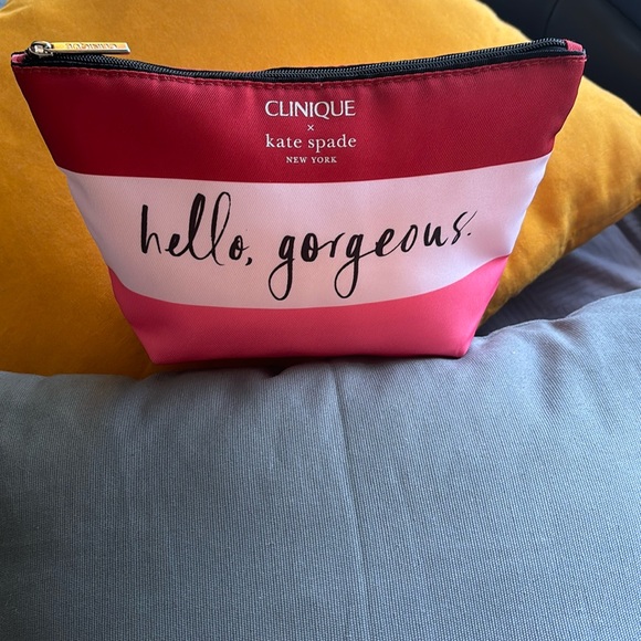 Kate Spade pouch - Picture 1 of 11